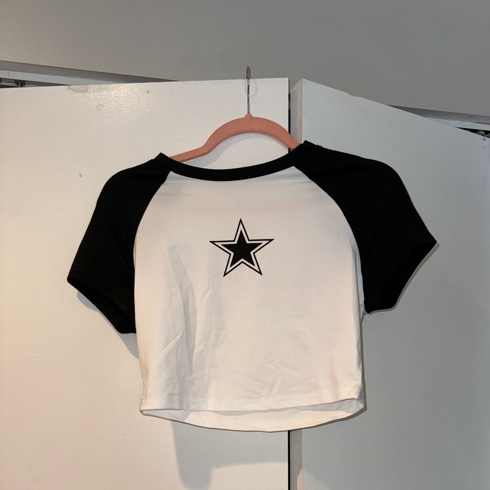 Star crop tee